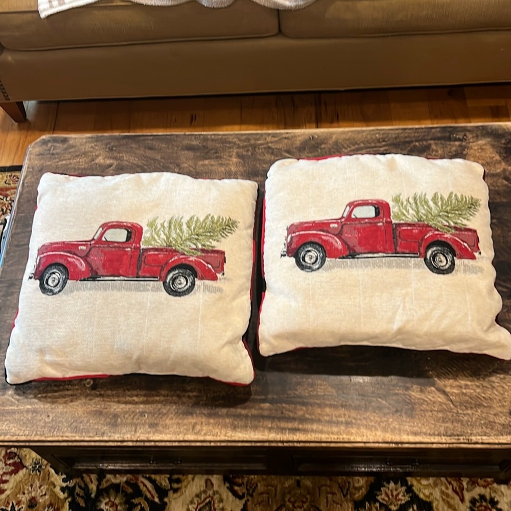 Brentwood Originals‎ Tree Delivery holiday pillows